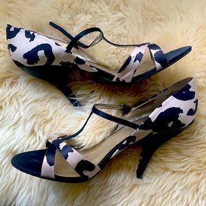 Nine West Hayek (Satin) T Strap Size 7